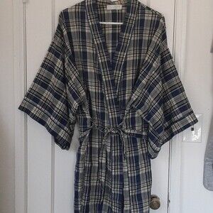 Vintage Kimono Style Robe Plaid Shortie Size Medium